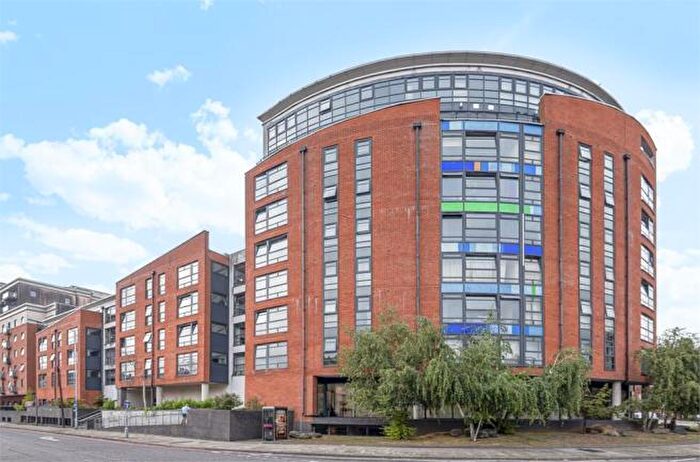 1 Bedroom Flat To Rent In Kennet Street, Reading, RG1