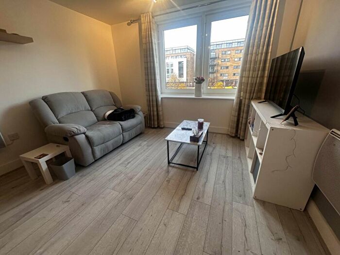 1 Bedroom Apartment For Sale In Breakwater House, , Cardiff Bay, CF11