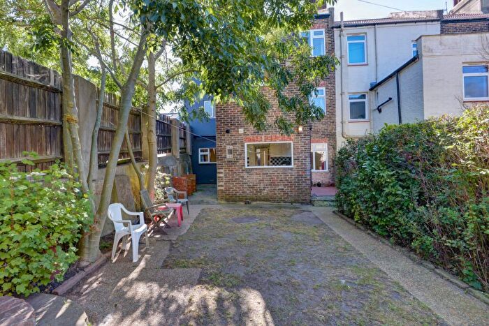 9 Bedroom House To Rent In Elm Grove, Brighton, BN2