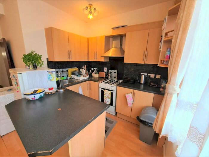 2 Bedroom Flat To Rent In Westbury Ave, London, N22