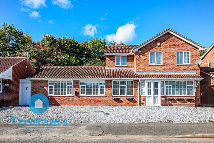 4 Bedroom Detached House For Sale In Lancaster Way, Nottingham, NG8