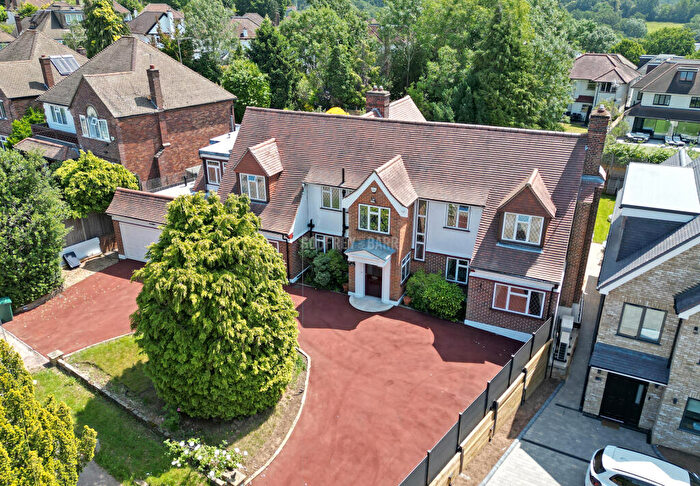 5 Bedroom Detached House For Sale In Austell Gardens, Mill Hill, NW7
