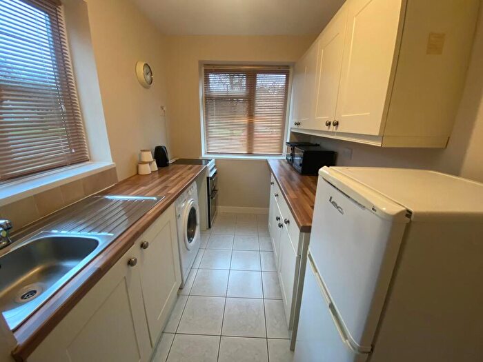 1 Bedroom Flat To Rent In Severn Court, Garrard Gardens., B73