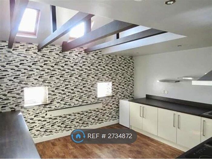 2 Bedroom Flat To Rent In Wellington Court, Leicester, LE1