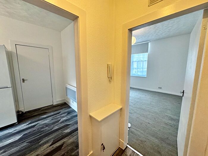 1 Bedroom Flat To Rent In Marischal Street, Aberdeen, AB11