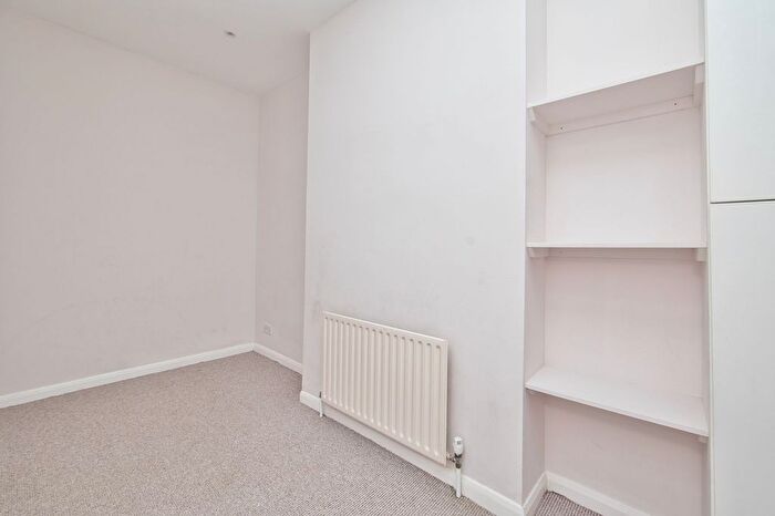 1 Bedroom Flat To Rent In Surrey Road, Cliftonville, Margate, CT9