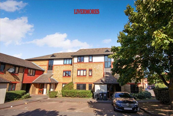 1 Bedroom Flat To Rent In Louvain Road, Greenhithe, Kent., DA9