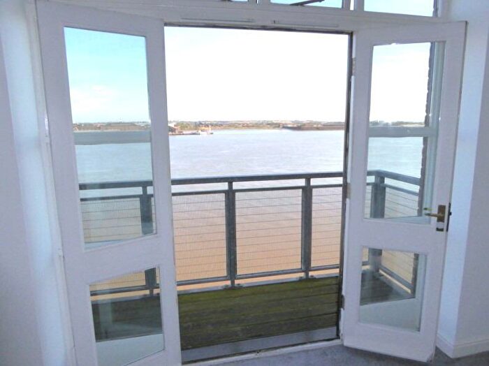 3 Bedroom Flat To Rent In Russel Quay, West Street, DA11