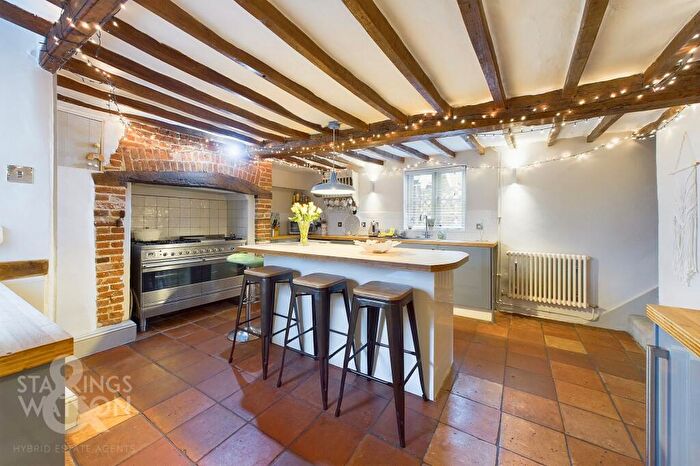 5 Bedroom Semi Detached House For Sale In Long Stratton Road, Forncett St. Peter, Norwich, NR16