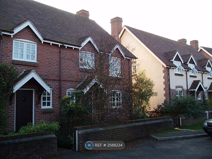 3 Bedroom Semi-Detached House To Rent In Hodges Barton, Somerton, TA11
