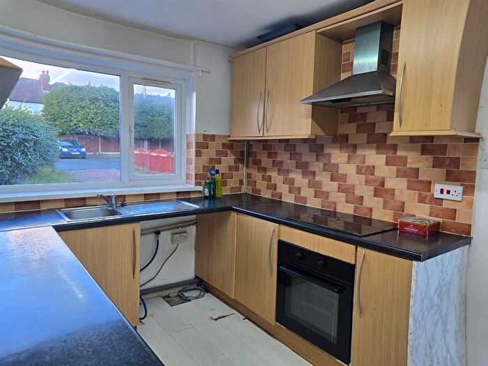 3 Bedroom Property To Rent In Haywood Drive, Halesowen, B62