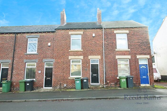 2 Bedroom Terraced House For Sale In Wood Lane, Rothwell, Leeds, West Yorkshire, LS26