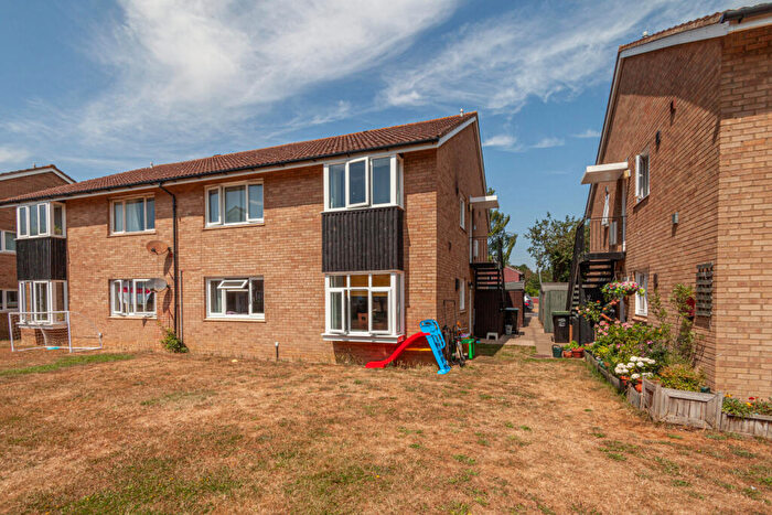 2 Bedroom Flat For Sale In Redwald Road, Rendlesham, IP12