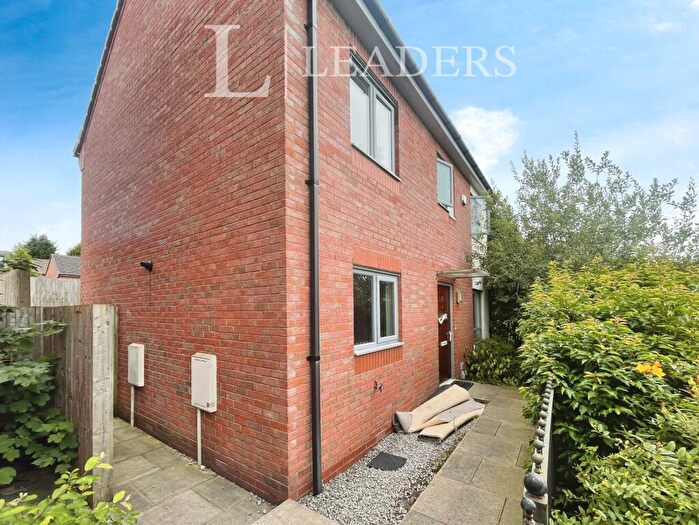 3 Bedroom Terraced House To Rent In Greene Way, Salford, M7