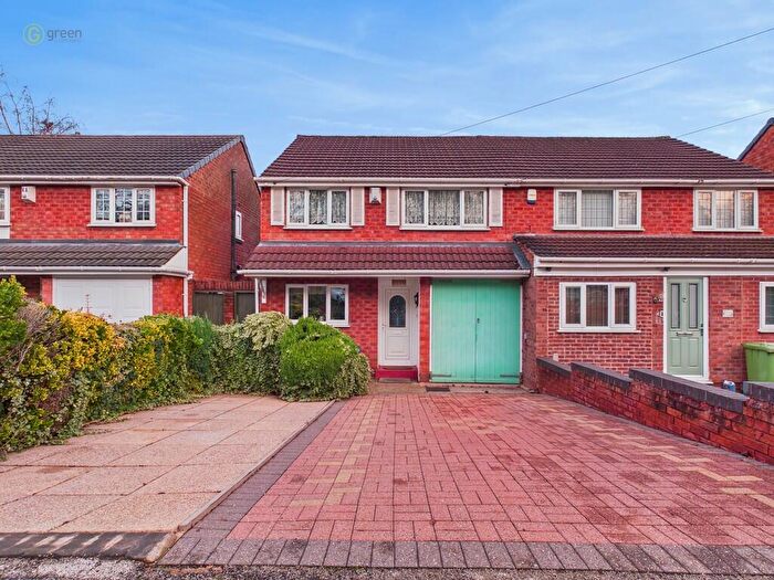 3 Bedroom Semi Detached House For Sale In Park Farm Road, Great Barr, B43
