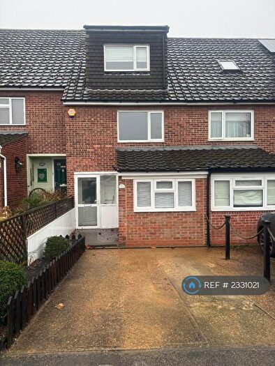 4 Bedroom Terraced House To Rent In Apollo Close, Hornchurch, RM12