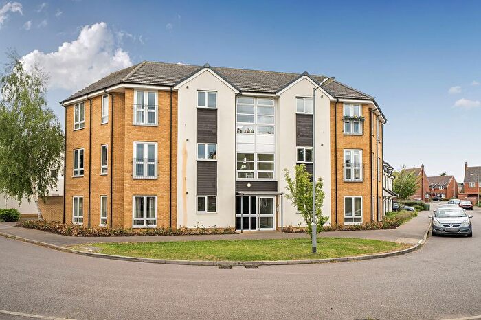 2 Bedroom Flat For Sale In Farmers Row, Fulbourn, CB21