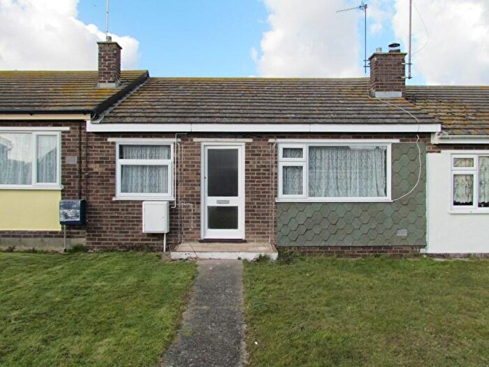 2 Bedroom Bungalow To Rent In Pelham Close, Dovercourt, Essex, CO12