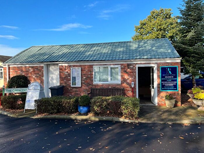 2 Bedroom Park Home For Sale In Cundall Drive, Acaster Malbis, York, YO23