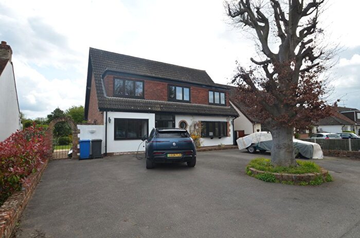4 Bedroom Detached House To Rent In Ouseley Road, Wraysbury, TW19