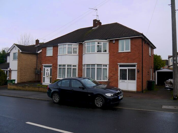3 Bedroom Semi-Detached House To Rent In Rosemead Drive, Leicester LE2