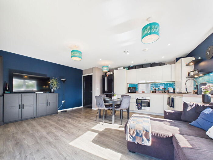 2 Bedroom Flat For Sale In Augustus Way, St Marys Island, ME4