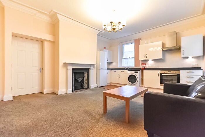 1 Bedroom Flat To Rent In Friary Chambers, Whitefriargate, Hull, HU1