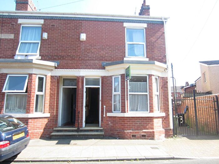 2 Bedroom Terraced House To Rent In Blackburn Street, Old Trafford, Manchester, M16