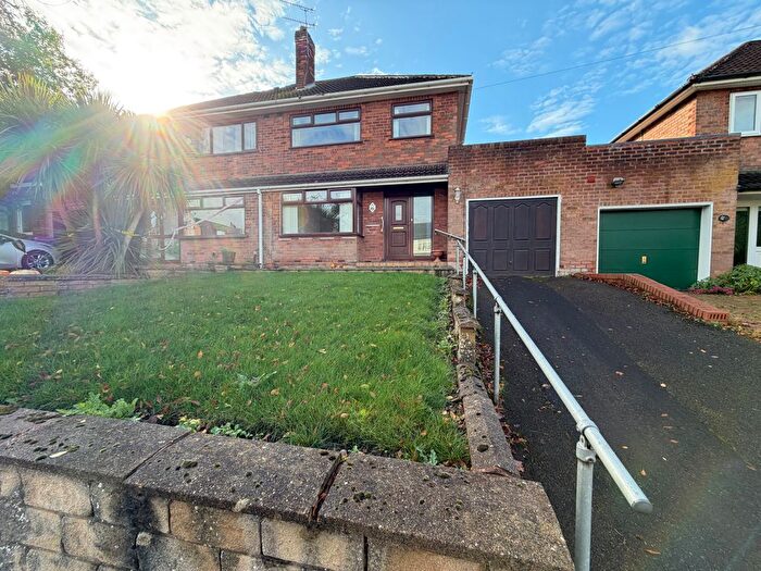 3 Bedroom Semi-detached House To Rent In Wakeley Hill, Penn, Wolverhampton, WV4
