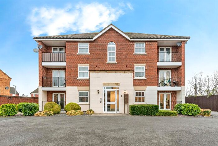 2 Bedroom Flat For Sale In Hudson Way, Grantham, NG31