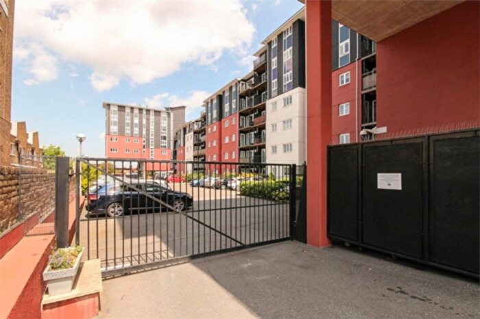 2 Bedroom Flat For Sale In Lower Southend Road, Wickford, SS11