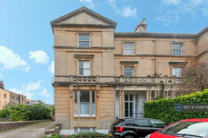 1 Bedroom Flat To Rent In Richmond Park Road, Bristol, BS8