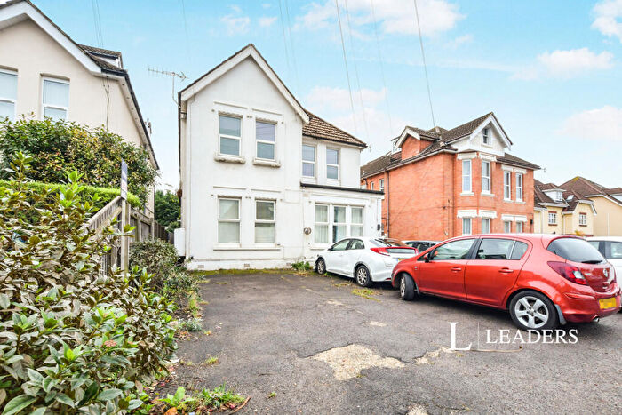 Studio To Rent In Parkwood Road, Bournemouth, BH5
