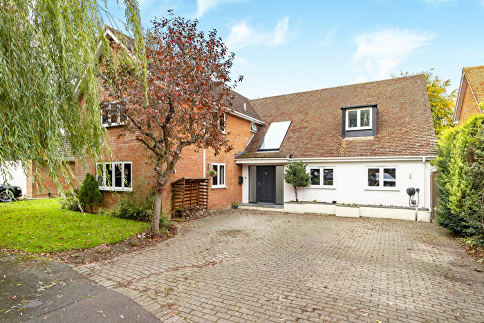 4 Bedroom Detached House For Sale In Beech Way, Wheathampstead, St. Albans, Hertfordshire, AL4