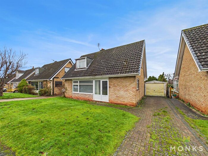 3 Bedroom Bungalow For Sale In Portland Crescent, Shrewsbury, SY2