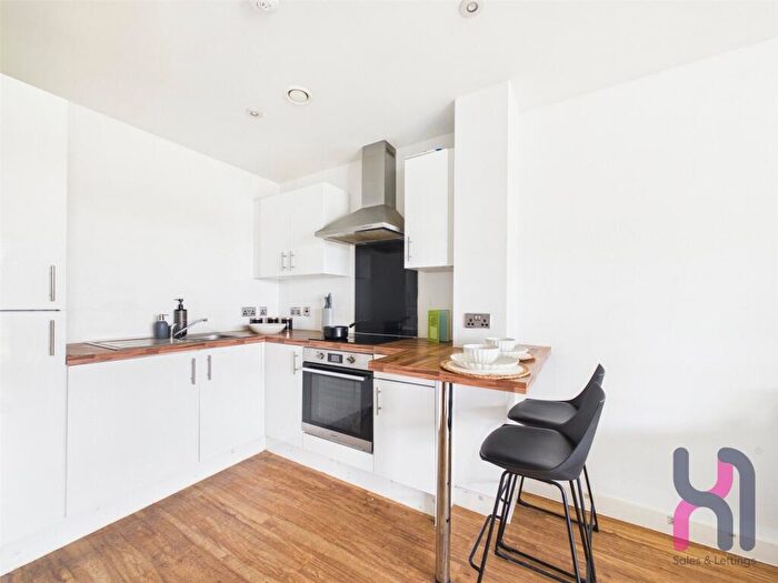 1 Bedroom Flat To Rent In Manchester Waters, Pomona Strand, Old Trafford, M16