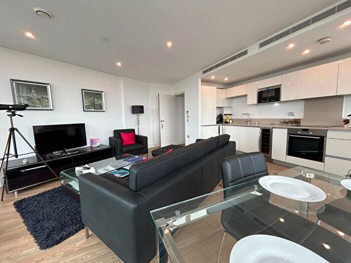 1 Bedroom Penthouse To Rent In Ontario Point, Surrey Quays Road, Canada Water, London, SE16