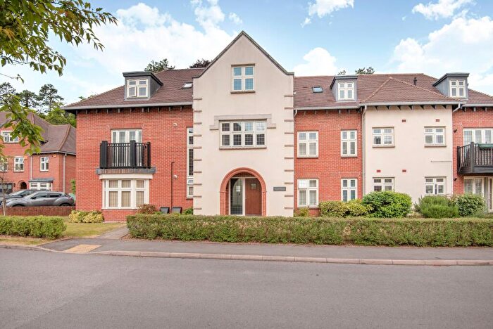 2 Bedroom Flat For Sale In Highcroft Road, Stuart House Highcroft Road, SO22