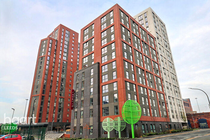 1 Bedroom Apartment For Sale In Saxton Lane, Leeds, LS9