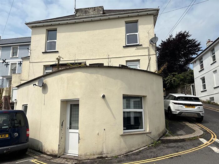 2 Bedroom Flat To Rent In Albert Road, Saltash, PL12