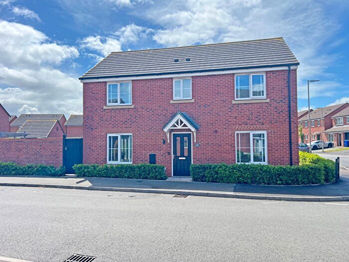 4 Bedroom Detached House For Sale In Thomson Grove, Halesowen, West Midlands, B62