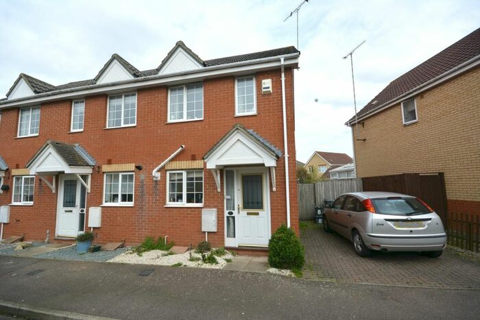2 Bedroom End Of Terrace House To Rent In Amcotes Place, Chelmsford, CM2