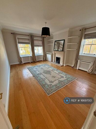 2 Bedroom Flat To Rent In Parkhill Road, London, NW3