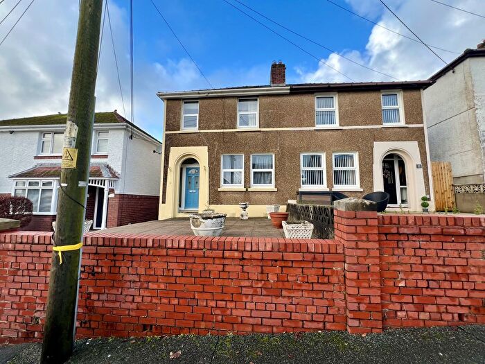 3 Bedroom Property To Rent In Lon Hir, Carmarthen, Carmarthenshire, SA31