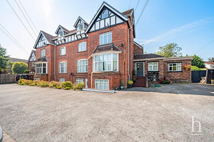 2 Bedroom Flat For Sale In Shrewsbury Road, Oxton, CH43