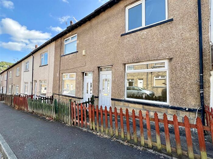 2 Bedroom Terraced House To Rent In Aylesbury Street, Keighley, BD21