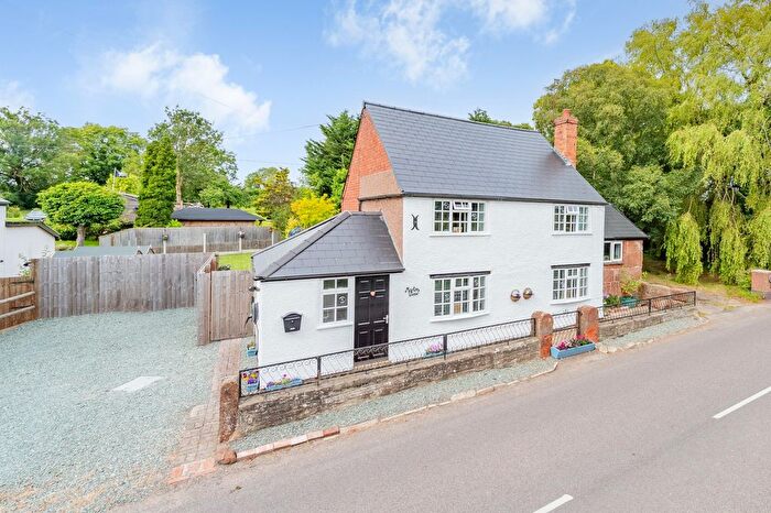 3 Bedroom Detached House For Sale In Myddle Wood, Shrewsbury, SY4