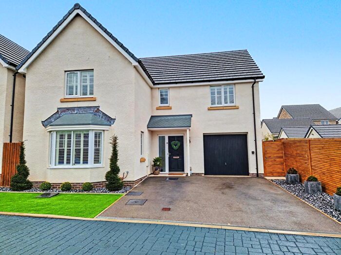 4 Bedroom Detached House For Sale In Llys Penfro, Newton, Porthcawl, CF36