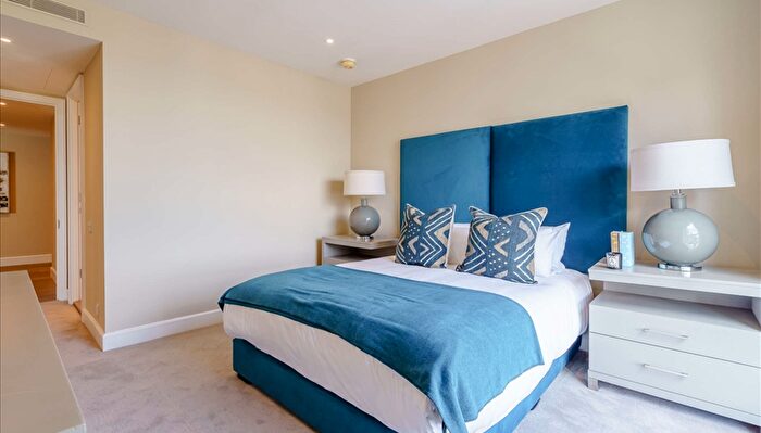 2 Bedroom Apartment To Rent In Westferry Circus, London, E14