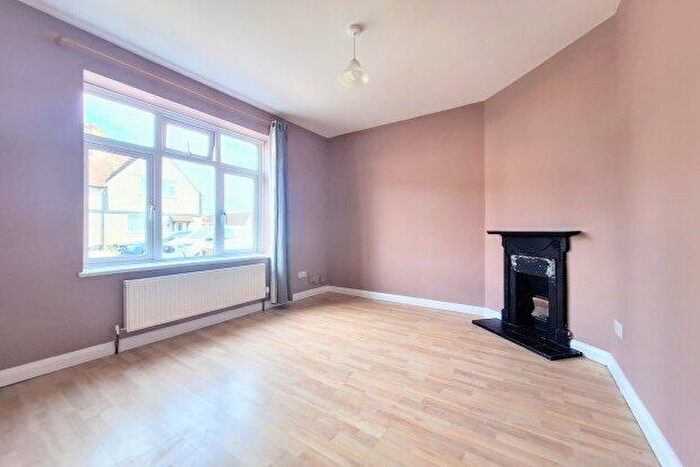 4 Bedroom Property To Rent In Maiden Lane, Dartford, DA1